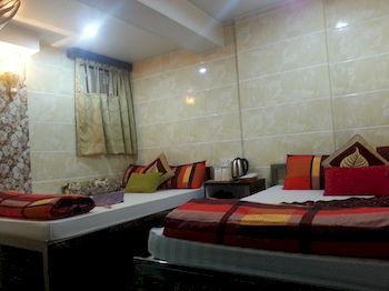Ranjeet Guest House Хонконг Екстериор снимка