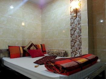Ranjeet Guest House Хонконг Екстериор снимка